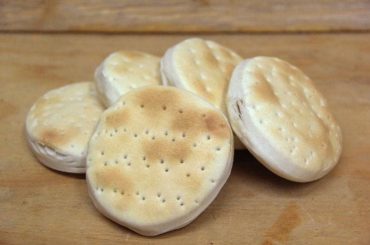 Homemade Chilean Hallullas Bread Recipe