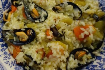 Chilean Rice with Mussels (Choritos) Recipe