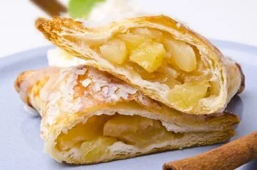 Chilean Traditional Apple Empanadas Recipe