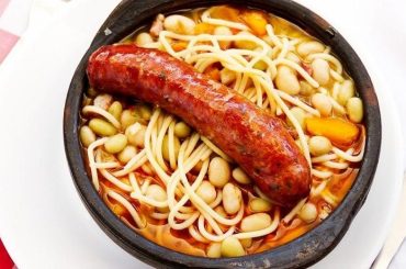 Traditional Chilean Porotos con Riendas Recipe