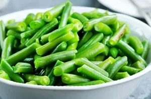 Green beans Freshly boiled and thinly sliced green beans, the signature ingredient of a Chilean Chacarero.