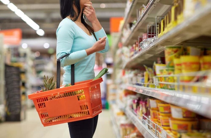 Chilean shopper