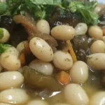 Beans with Seaweed Chilean Recipe (Porotos con Cochayuyo)