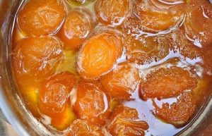 Cooking apricots