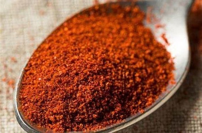 Ají de color (Chilean sweet paprika paste) — essential seasoning for panitas de vacuno and many Chilean dishes