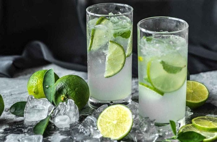 Chilean piston cocktail — pisco with tonic water and Pica lemon in a tall glass with ice