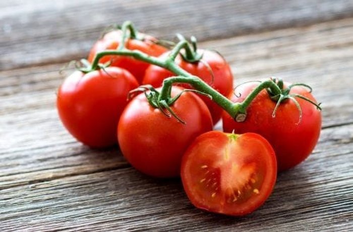 Cherry tomatoes for the pasta salad