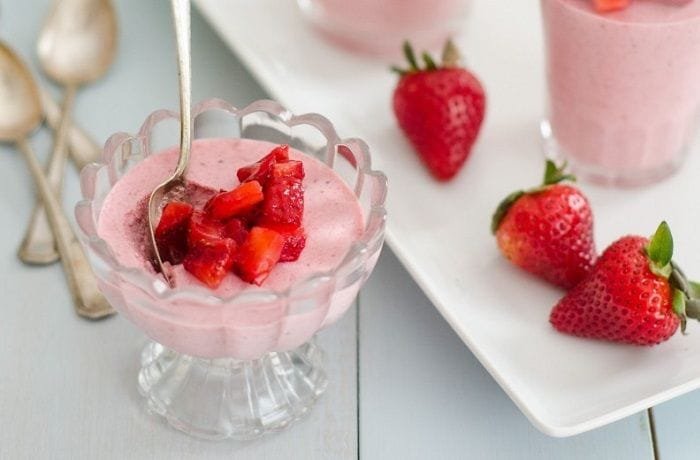 Chilean babarua, a strawberry mousse made with evaporated milk and gelatin