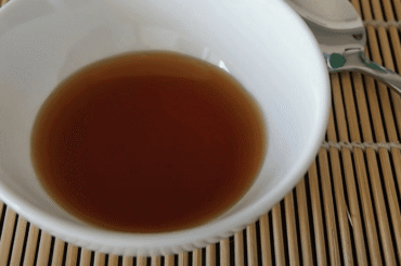 Bright red, thick, syrupy homemade sweet and sour sauce, ideal for sushi or Chinese food.