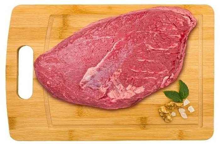 Lean posta beef cut for boiling and chopping into the jigote