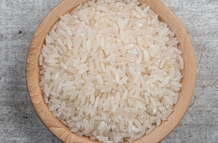 White rice soaked overnight for Venezuelan chicha