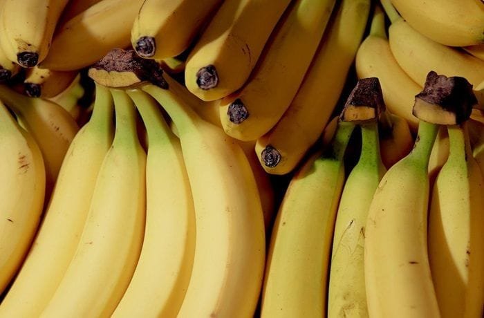 Ripe bananas for Chilean banana loaf cake