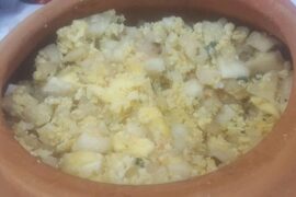 Andean chuño with eggs and fresh cheese, sprinkled with parsley