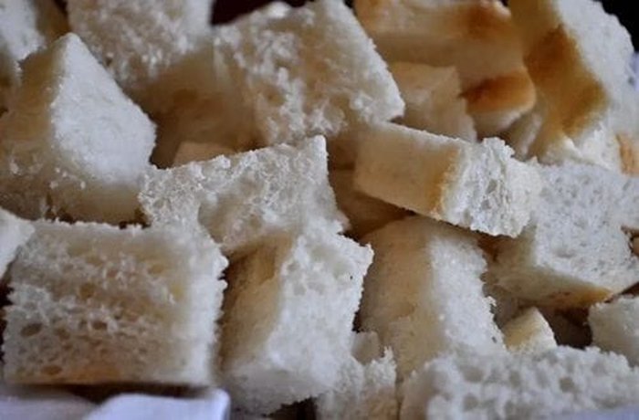 Bread for homemade croutons