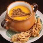 Chilean pumpkin cream soup with changle mushrooms