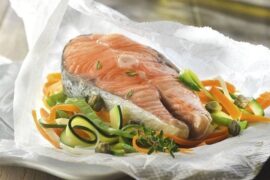 Chilean salmon en papillote with vegetables
