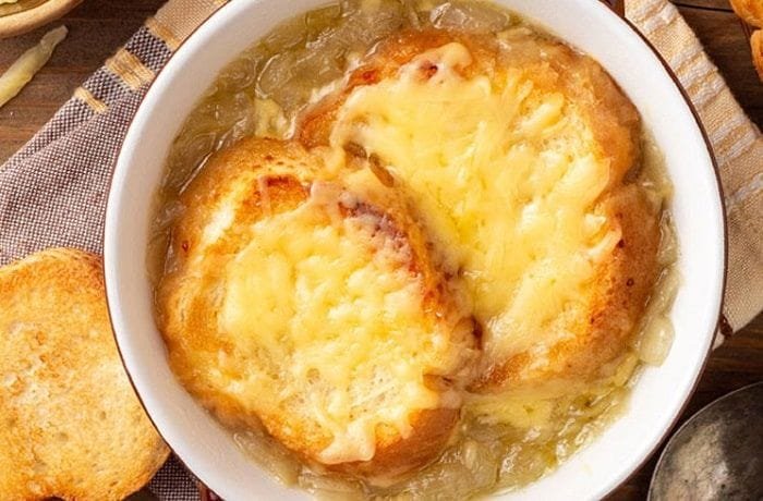 Chilean style French onion soup with cheese toast
