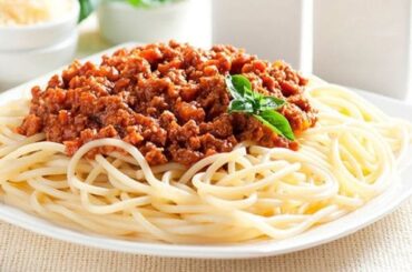 Chilean style spaghetti bolognese with parmesan