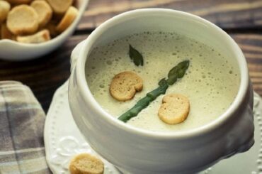 Homemade Chilean cream of asparagus soup