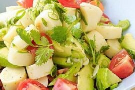 Hearts of palm salad with avocado, apple, and tomato