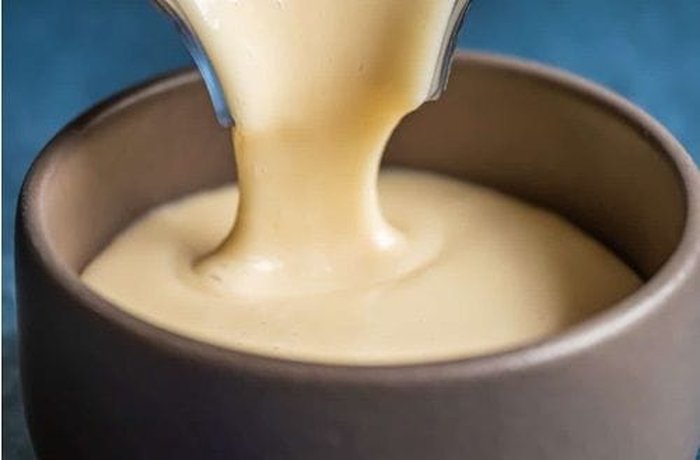 Final thick texture of homemade condensed milk