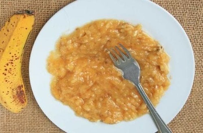 Mashed ripe banana for oat pancakes
