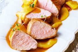 Roast pork loin with apples poached in chancaca