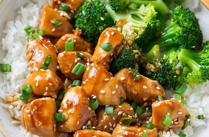 Teriyaki chicken with rice and stir fried vegetables