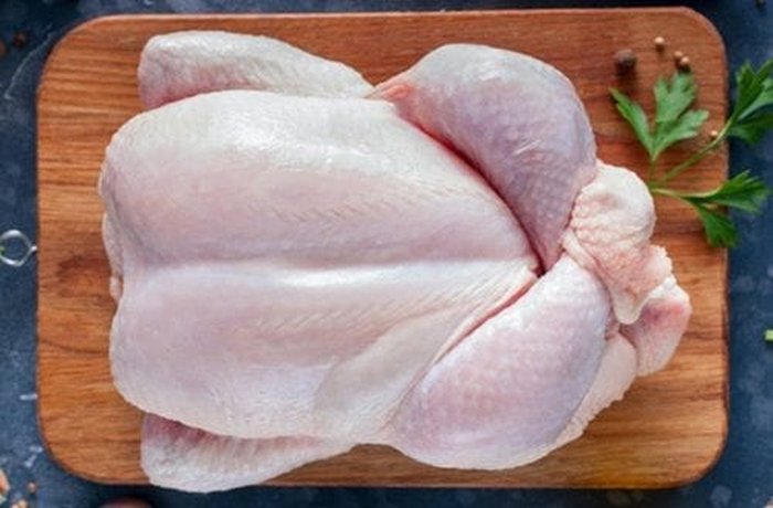 Whole chicken for pollo a la sal